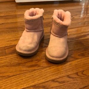 Ugg Dixi Flora boots